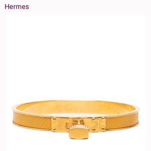 Hermes Kelly Cadena bangle bracelet lock Motif Yellow Leather inlay gold trim